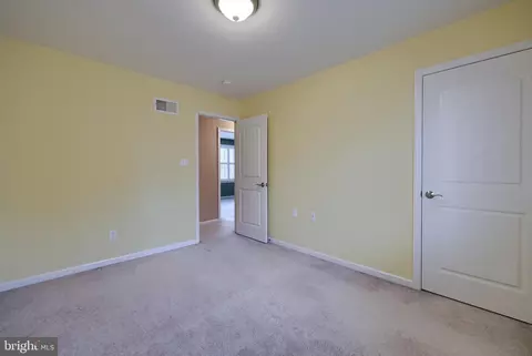 Bedroom - 120 Baneberry Ln, Lititz, PA 17543 photo 3 of 3