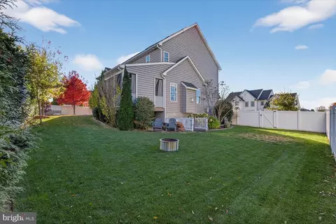 Exterior - 311 Ecker Dr, Lititz, PA 17543 photo 4 of 10
