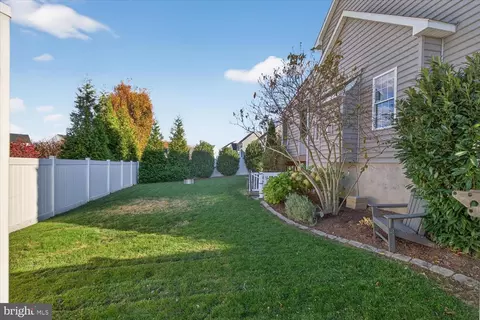 Exterior - 311 Ecker Dr, Lititz, PA 17543 photo 5 of 10