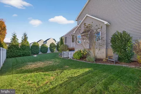 Exterior - 311 Ecker Dr, Lititz, PA 17543 photo 6 of 10