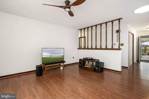 Living - 46 Green Acre Rd, Lititz, PA 17543 photo 2 of 2