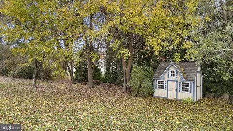 Exterior - 46 Green Acre Rd, Lititz, PA 17543 photo 4 of 5