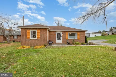 2138 Oreville Rd, Lancaster, PA 17601