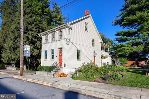 200 E Market St, Marietta, PA 17547