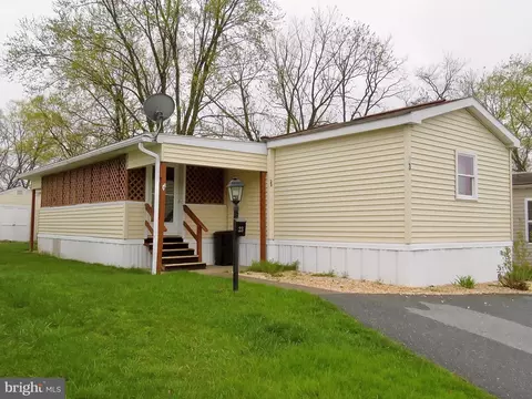 2379 Lot Apt 23 River Rd, Bainbridge, PA 17502