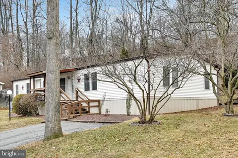 139 Sun Valley Rd, Elizabethtown, PA 17022