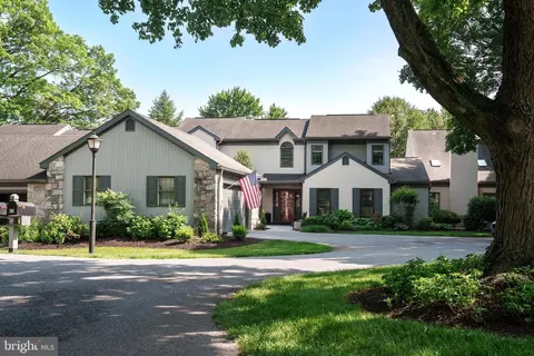 23 Deer Ford Dr, Lancaster, PA 17601