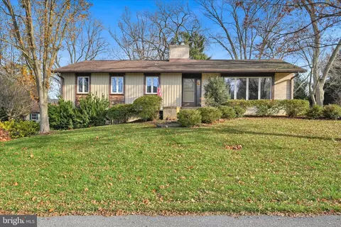 2295 Albern Blvd, Lancaster, PA 17601