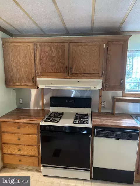 751 Willow Ln, Gap, PA 17527 photo 13