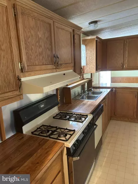 751 Willow Ln, Gap, PA 17527 photo 14
