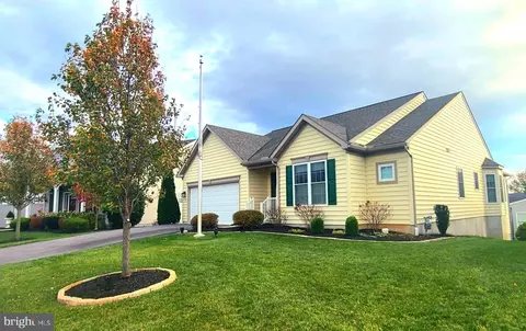4 Wickerberry Pl, Gordonville, PA 17529