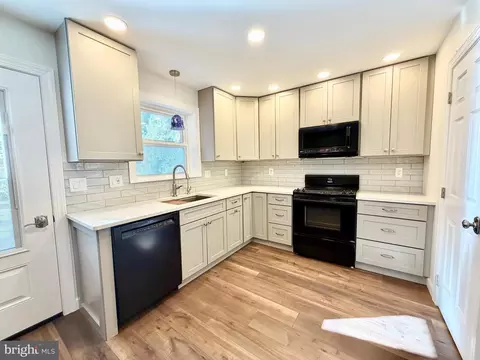 Kitchen - 112 Chukar Ct, Lititz, PA 17543 photo 1 of 8