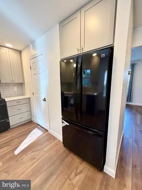 Kitchen - 112 Chukar Ct, Lititz, PA 17543 photo 7 of 8