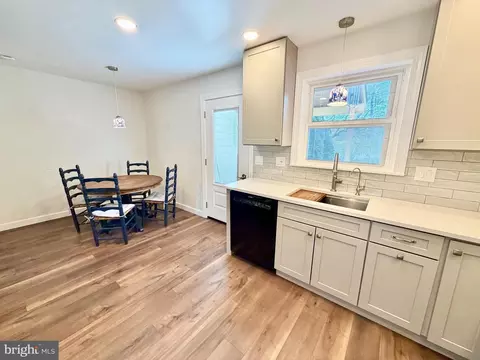 Kitchen - 112 Chukar Ct, Lititz, PA 17543 photo 8 of 8