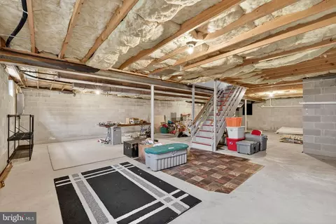 213 E 6th St, Lititz, PA 17543 photo 33