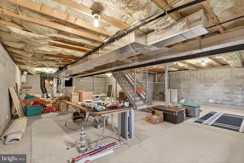 213 E 6th St, Lititz, PA 17543 photo 34