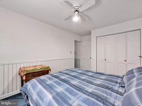 Bedroom - 618 W 3rd Ave, Lititz, PA 17543 photo 4 of 6
