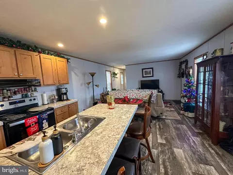 725 Hillside Dr, Gap, PA 17527 photo 9