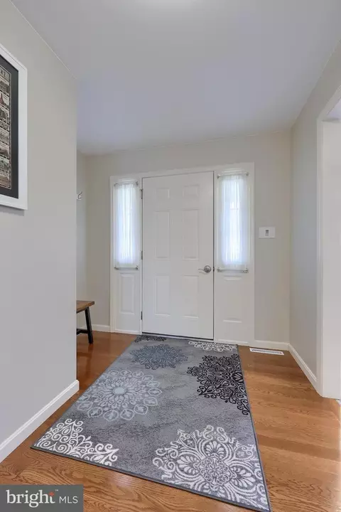 Entry Way - 35 Field Ln, Lititz, PA 17543 photo 1 of 7