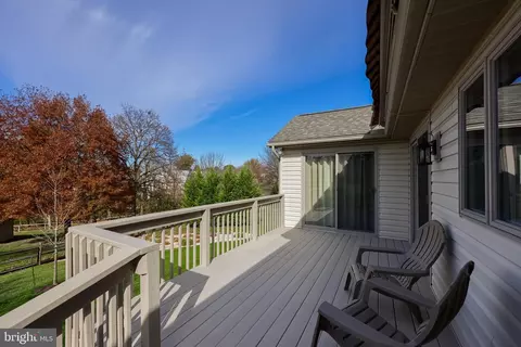 Exterior - 35 Field Ln, Lititz, PA 17543 photo 4 of 8