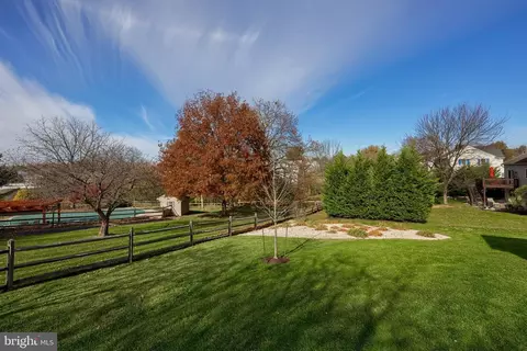 Exterior - 35 Field Ln, Lititz, PA 17543 photo 5 of 8