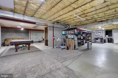 Exterior - 35 Field Ln, Lititz, PA 17543 photo 3 of 8