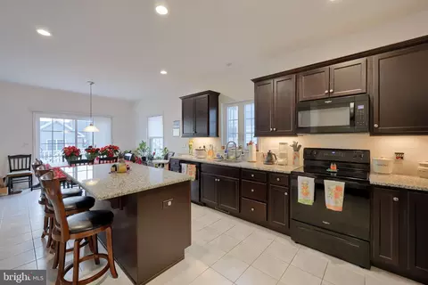 Kitchen - 423 Valor Dr, Lititz, PA 17543 photo 1 of 2