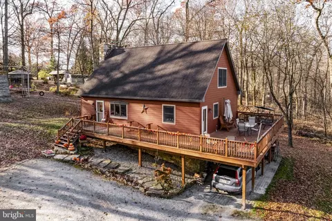 35 High St, Christiana, PA 17509