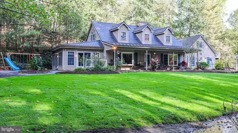 240 Evans Rd, Lititz, PA 17543