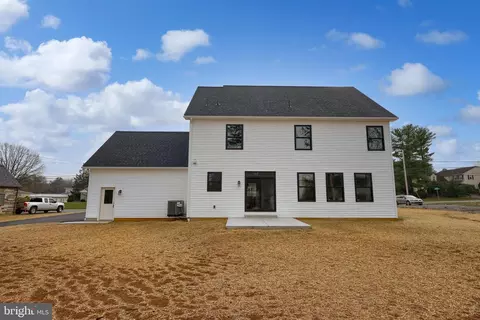 Exterior - 514 Woodcrest Ave, Lititz, PA 17543 photo 4 of 4