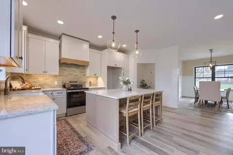Kitchen - 514 Woodcrest Ave, Lititz, PA 17543 photo 5 of 5