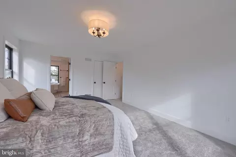 Bedroom - 514 Woodcrest Ave, Lititz, PA 17543 photo 1 of 6