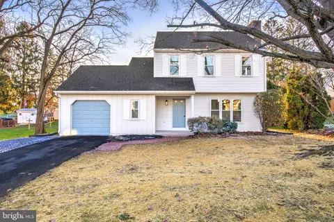 2818 Nolt Rd, Lancaster, PA 17601