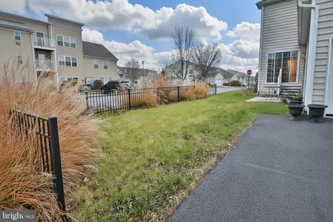 Exterior - 486 Balmer Rd, Lititz, PA 17543 photo 4 of 5