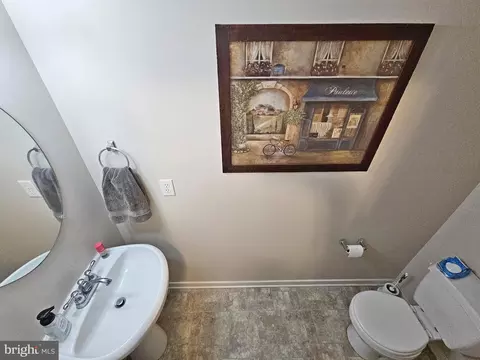 Bath - 486 Balmer Rd, Lititz, PA 17543 photo 1 of 2