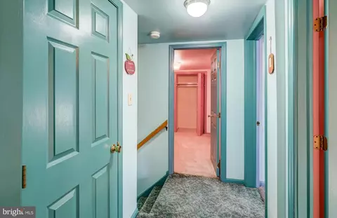 Entry Way - 206 Pleasant Hill Dr, Lititz, PA 17543 photo 6 of 7