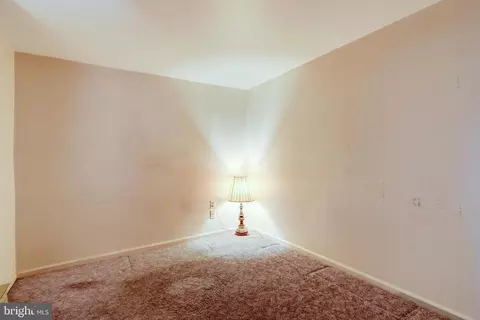 Bedroom - 206 Pleasant Hill Dr, Lititz, PA 17543 photo 1 of 3