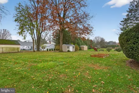 141 Summer Ln, Lititz, PA 17543 photo 5
