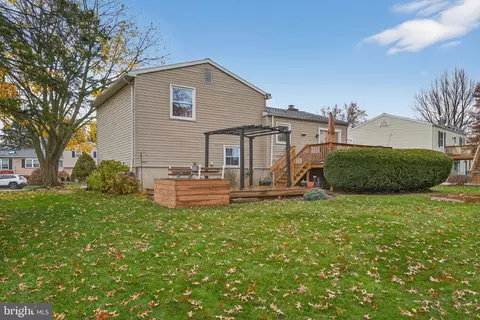 141 Summer Ln, Lititz, PA 17543 photo 4