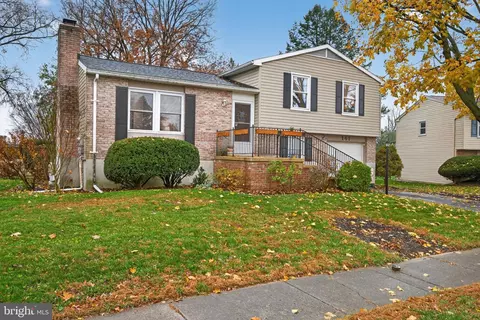 141 Summer Ln, Lititz, PA 17543 photo 3