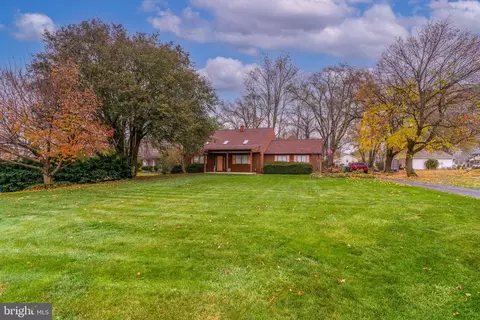 622 Shelley Ct, Lititz, PA 17543