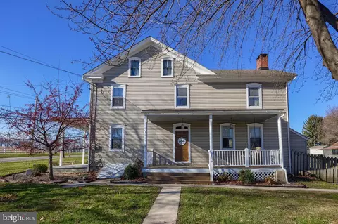 739 Village Rd, Lancaster, PA 17602