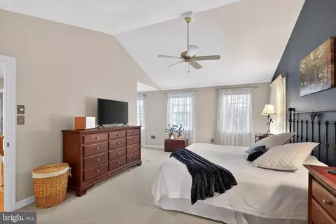 Bedroom - 35 Old Post Ln, Lititz, PA 17543 photo 2 of 8