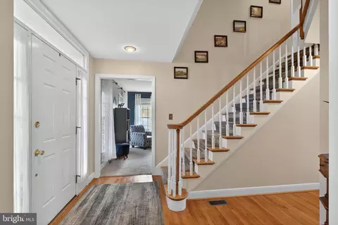 Entry Way - 35 Old Post Ln, Lititz, PA 17543 photo 1 of 11