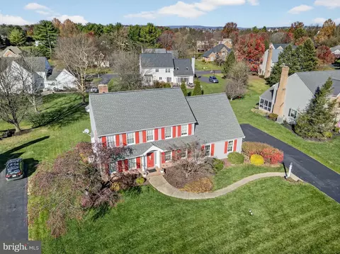 View/Area - 35 Old Post Ln, Lititz, PA 17543 photo 2 of 8
