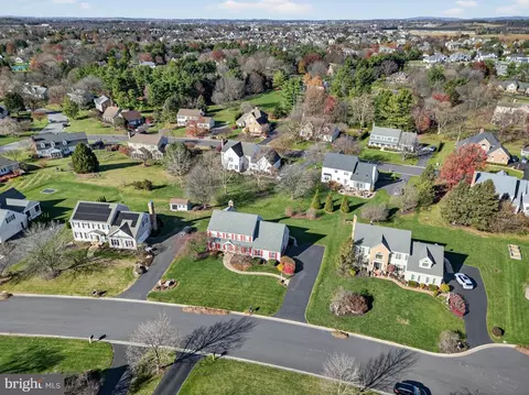 View/Area - 35 Old Post Ln, Lititz, PA 17543 photo 5 of 8