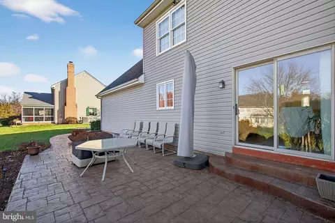 Exterior - 35 Old Post Ln, Lititz, PA 17543 photo 6 of 8