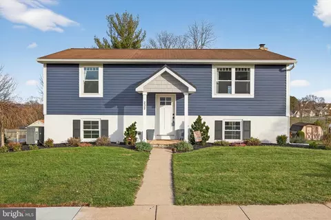 232 New St, Terre Hill, PA 17581