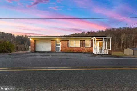367 Bridge Valley Rd, Pequea, PA 17565