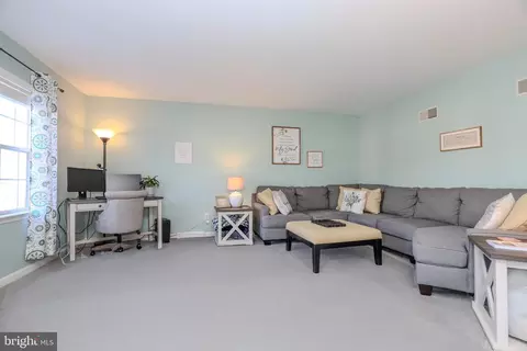 Living - 407 Crosswinds Dr, Lititz, PA 17543 photo 1 of 1